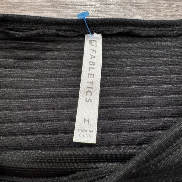Fabletics Sweater Womens Medium Pullover Sweatshirt Athleisure Stretch Quilted - Picture 4 of 10
